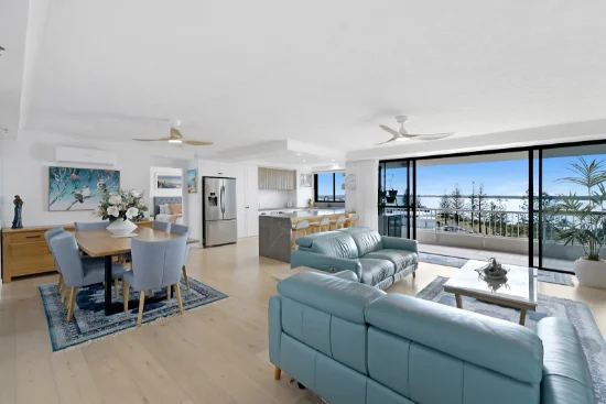 22/5-7 Oatland Esplanade, Runaway Bay, Qld 4216 - For Sale