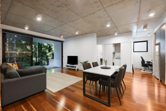 220/1 Hart Street, Ashmore, Qld 4214