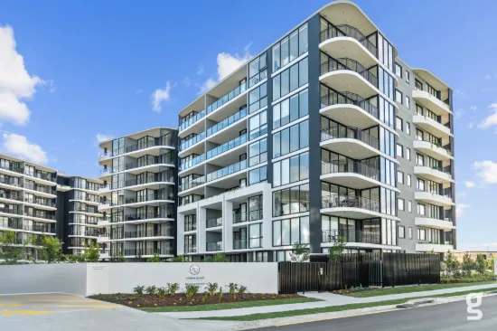 2201/10 Sickle Avenue, Hope Island, Qld 4212