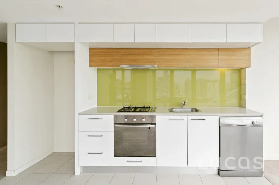 2210A/100 Harbour Esplanade, Docklands, Vic 3008 - For Rent