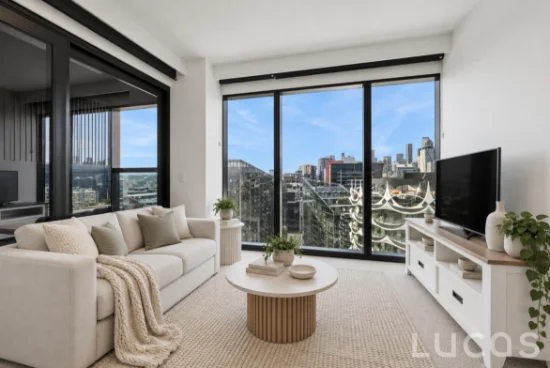 2211/8 Pearl River Road, Docklands, Vic 3008