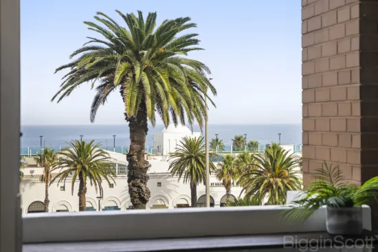23/13 The Esplanade, St Kilda, Vic 3182