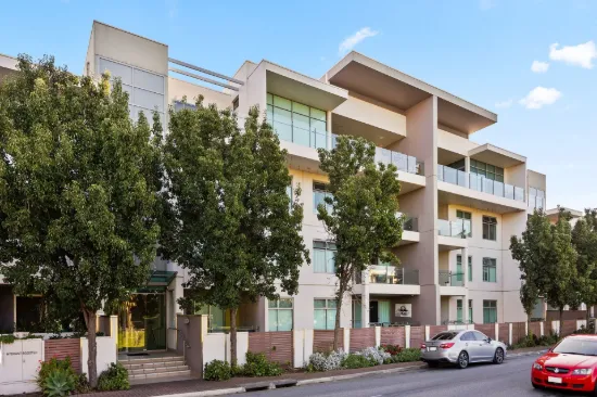 24/1 Burt Avenue, Findon, SA 5023
