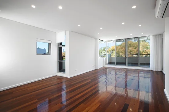24/3 Sandpiper Crescent, Newington, NSW 2127