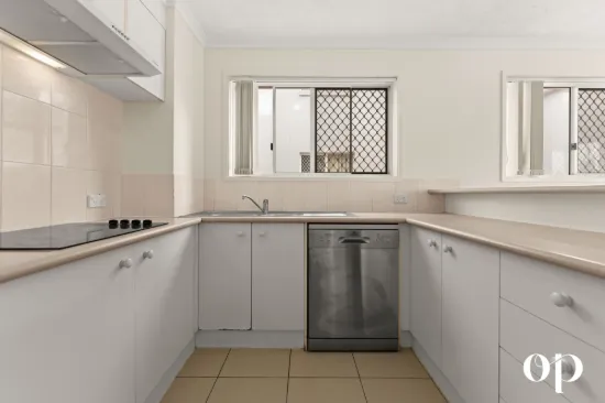 25/12 Whiting Street, Labrador, Qld 4215-Image
