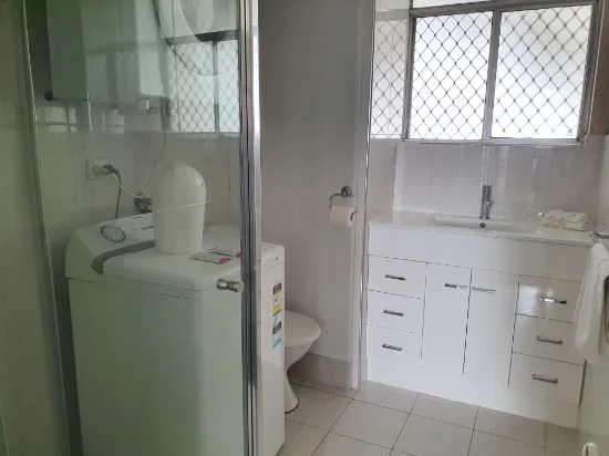 25/64 The Esplanade, Surfers Paradise, Qld 4217-Image