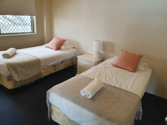 25/64 The Esplanade, Surfers Paradise, Qld 4217-Image