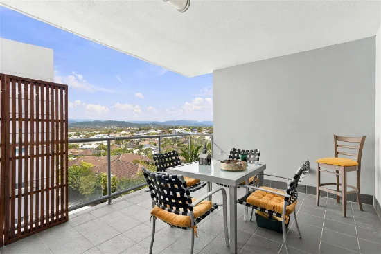 2502 & 2502A/3 Main Street, Varsity Lakes, Qld 4227