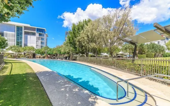 26203 Ephraim Island Parade, Paradise Point, Qld 4216-Image