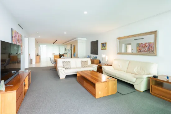 26203 Ephraim Island Parade, Paradise Point, Qld 4216-Image