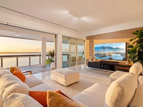 26702 Ephraim Island, Paradise Point, Qld 4216