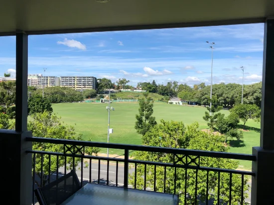 27/300 Sir Fred Schonell Drive, St Lucia, Qld 4067 - For Rent