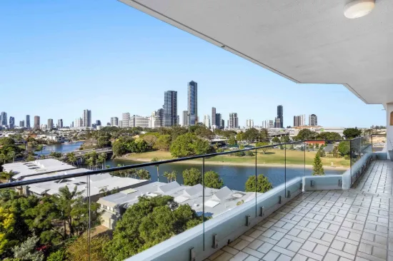 27/54 Hooker Boulevard, Mermaid Waters, Qld 4218