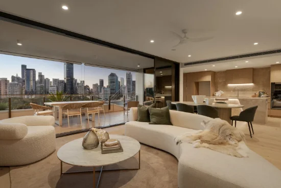 2701/8 River Terrace, Kangaroo Point, Qld 4169