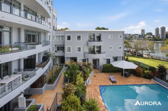 29/10 Goodwin Street, Kangaroo Point, Qld 4169