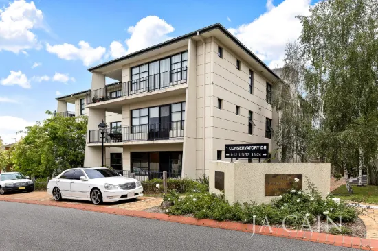 3/1 Conservatory Drive, Burwood, Vic 3125