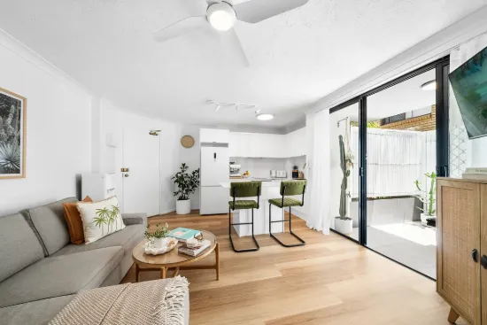 3/15 Britannia Avenue, Broadbeach, Qld 4218