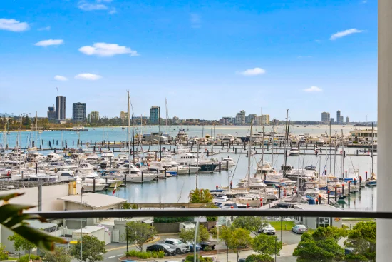3/2 Macarthur Parade, Main Beach, Qld 4217
