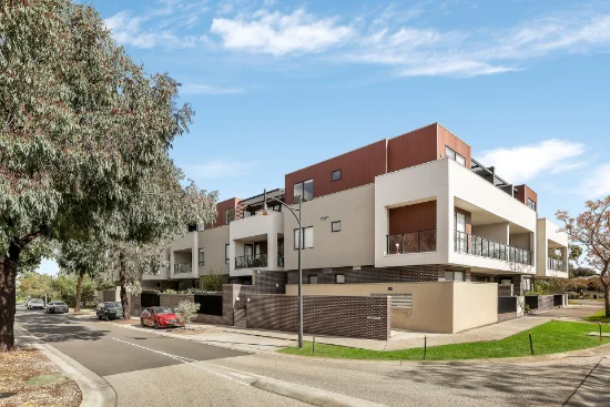 3/2 Monckton Place, Caroline Springs, Vic 3023