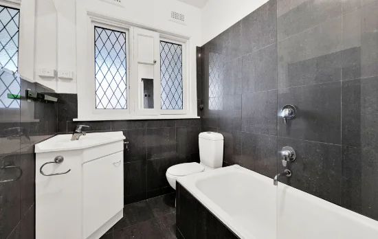 3/33 Queens Road, Melbourne, Vic 3004-Image