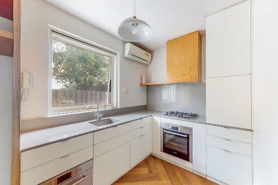 3/4 Burns Street, Elwood, Vic 3184