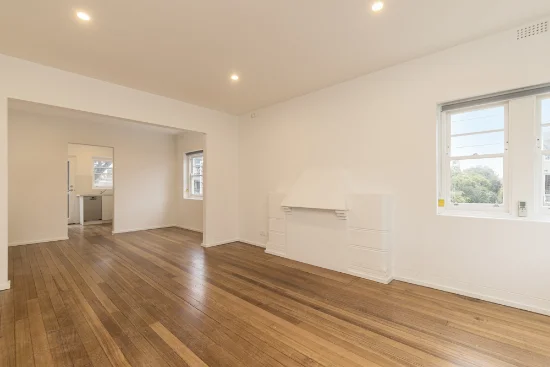 3/4 Church Square, St Kilda, Vic 3182