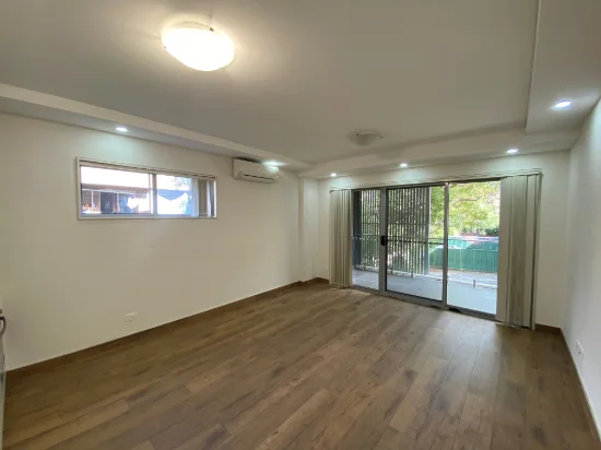 3/4 Exeter Road, Homebush West, NSW 2140 - For Rent