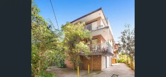 3/4 Fourth Avenue, Campsie, NSW 2194