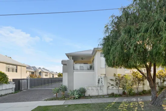 3/43 Deanmore Road, Scarborough, WA 6019
