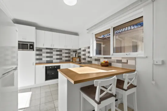3/5 Weymar Street, Cheltenham, Vic 3192