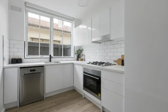 3/7 Austin Avenue, Elwood, Vic 3184