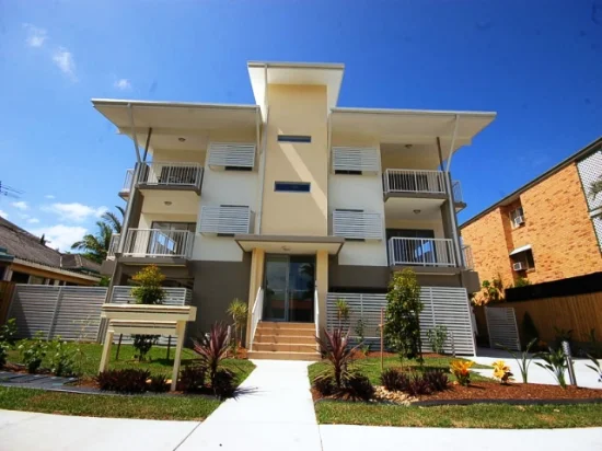 3/7 Phillip St, Labrador, Qld 4215