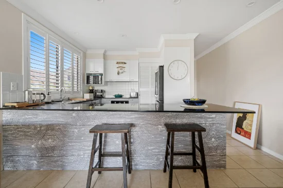 3/9 Rosewood Avenue, Broadbeach QLD 4218-Image