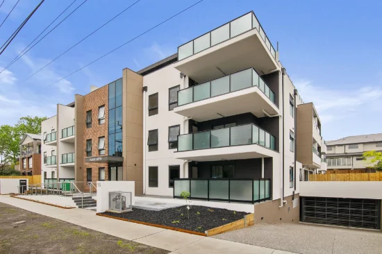 301/14-16 Springfield Avenue, Croydon, Vic 3136