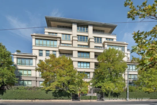 301/392A Toorak Road, Toorak, Vic 3142