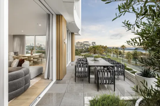 302/103 Beach Street, Port Melbourne, Vic 3207