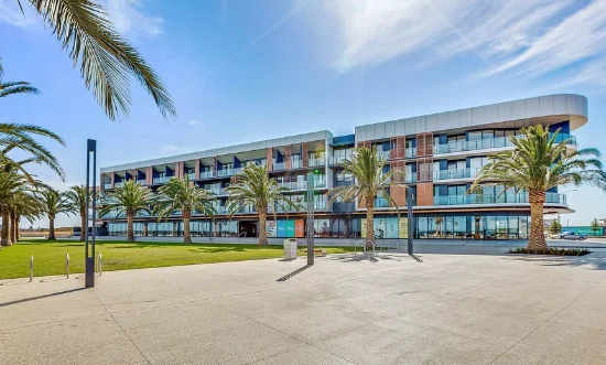 302/50 Catamaran Drive, Werribee South, Vic 3030