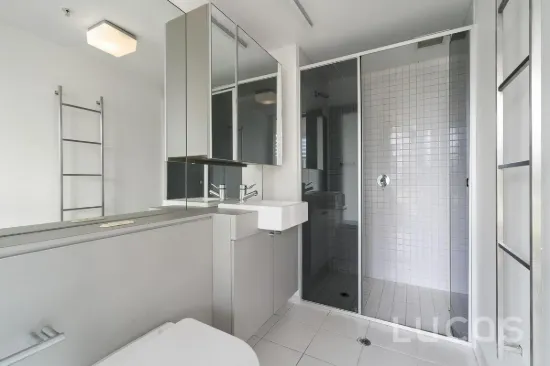302/68 River Esplanade, Docklands, Vic 3008-Image