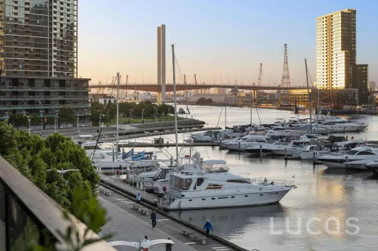 302/68 River Esplanade, Docklands, Vic 3008-Image