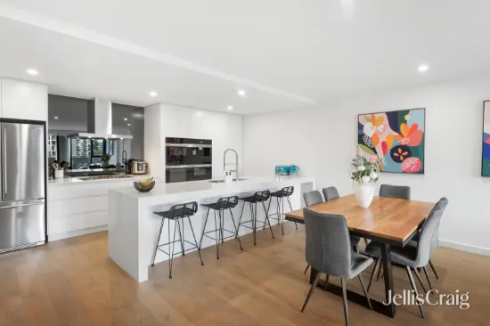 303/600 Doncaster Road, Doncaster, Vic 3108