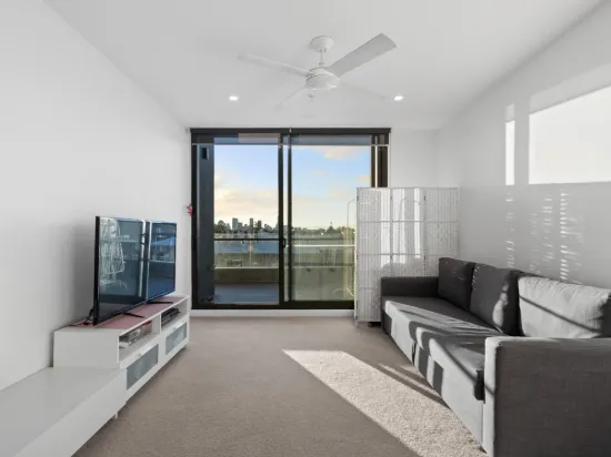 30302/300 Old Cleveland Road, Coorparoo QLD 4151-Image