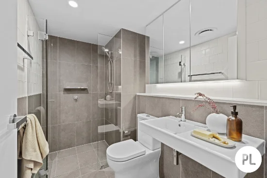 304/170 Logan Rd, Woolloongabba, Qld 4102-Image