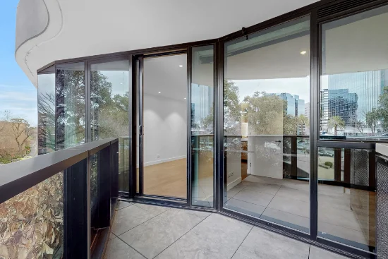 304/8 Bowen Crescent, Melbourne, Vic 3004-Image