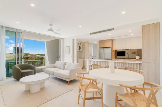 305/1 Tenth Avenue, Palm Beach, Qld 4221