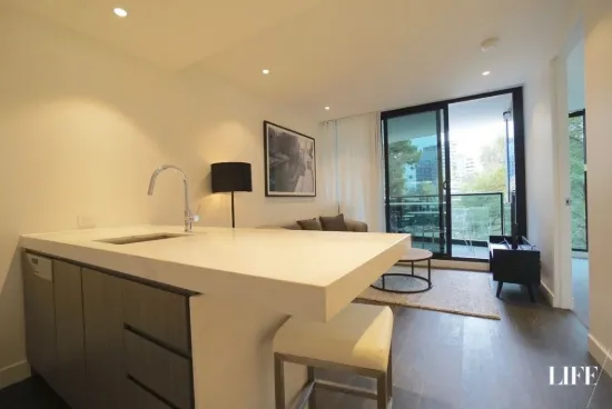 305/8 Bowen Crescent, Melbourne, Vic 3004-Image