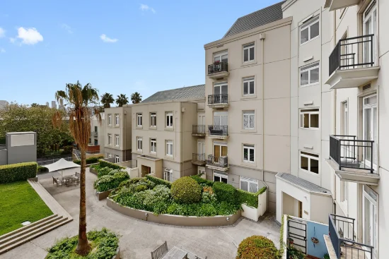 305/89 Beach St, Port Melbourne, Vic 3207 - For Rent