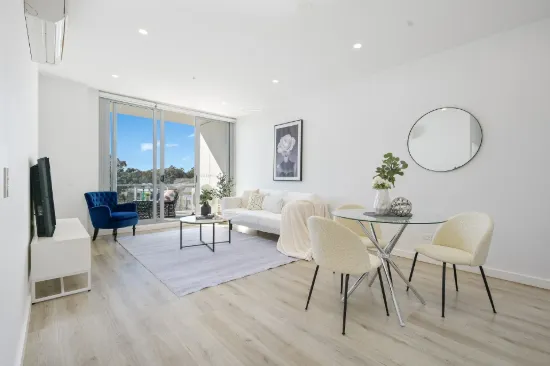 306/10 Aviators Way, Penrith, NSW 2750