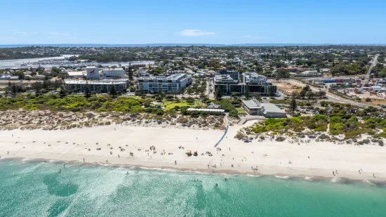 307/29 Leighton Beach Boulevard, North Fremantle, WA 6159-Image