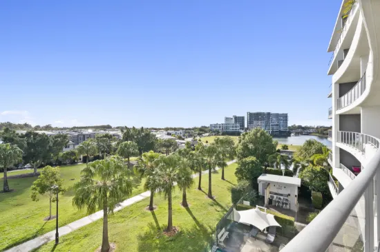 308/41 Harbour Town Drive, Biggera Waters, Qld 4216