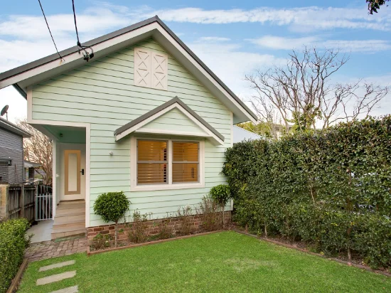30a Fromelles Avenue, Seaforth, NSW 2092